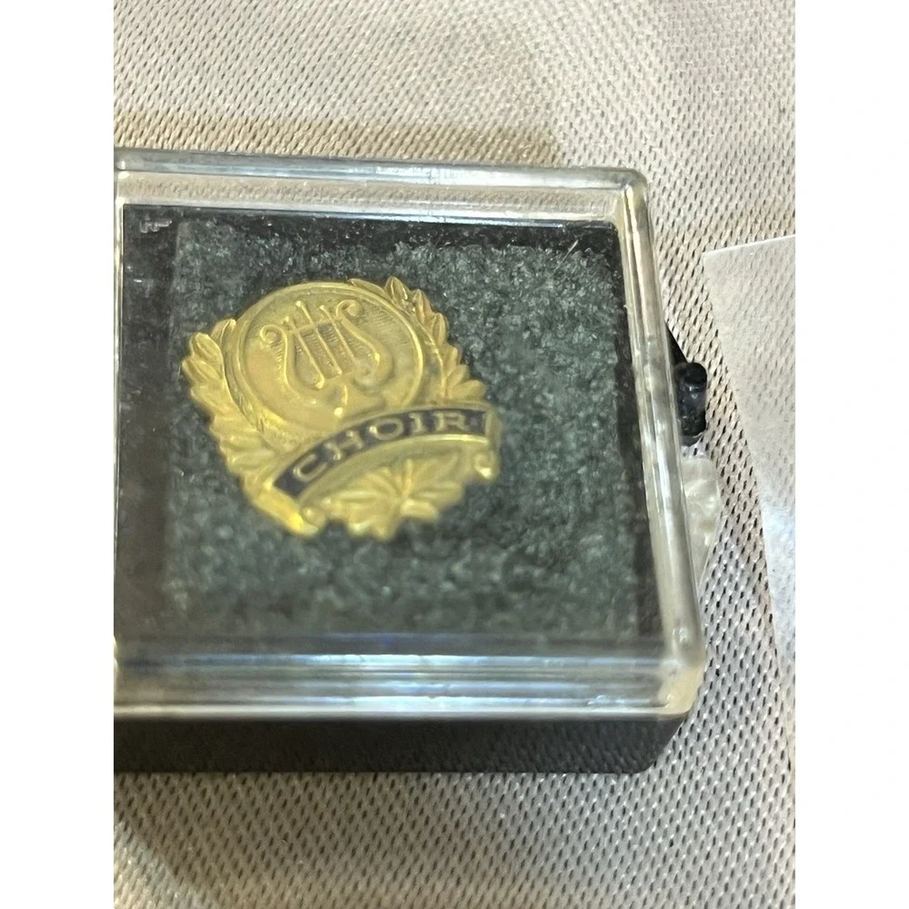 LOT OF 6 VTG AMWAY1000, Choir, Marilyn‎ Hickey Lapel Pin Service Award (2330)